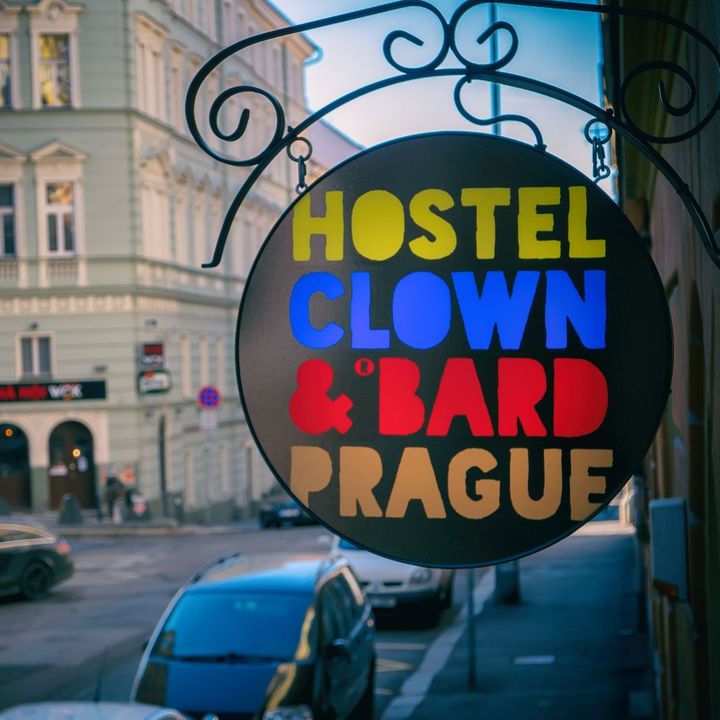 Clown and Bard Hostel Logo