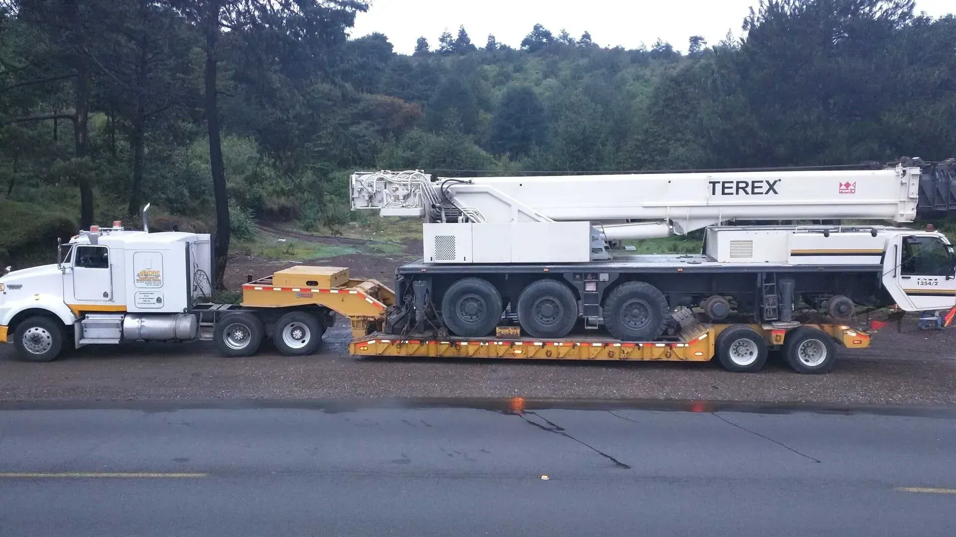 SANDRE TRANSPORTE DE MAQUINARIA 
