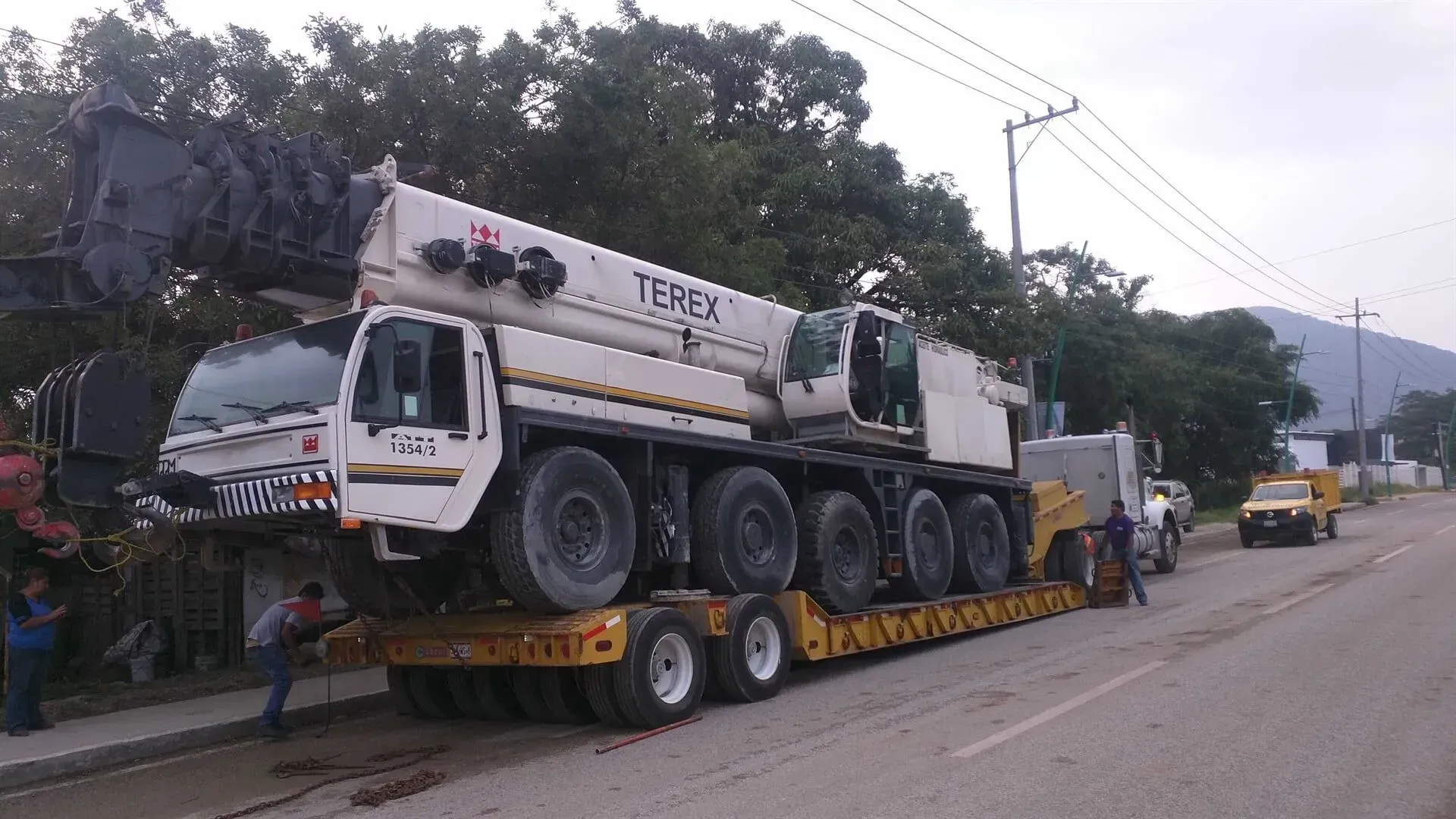 SANDRE TRANSPORTE DE MAQUINARIA 