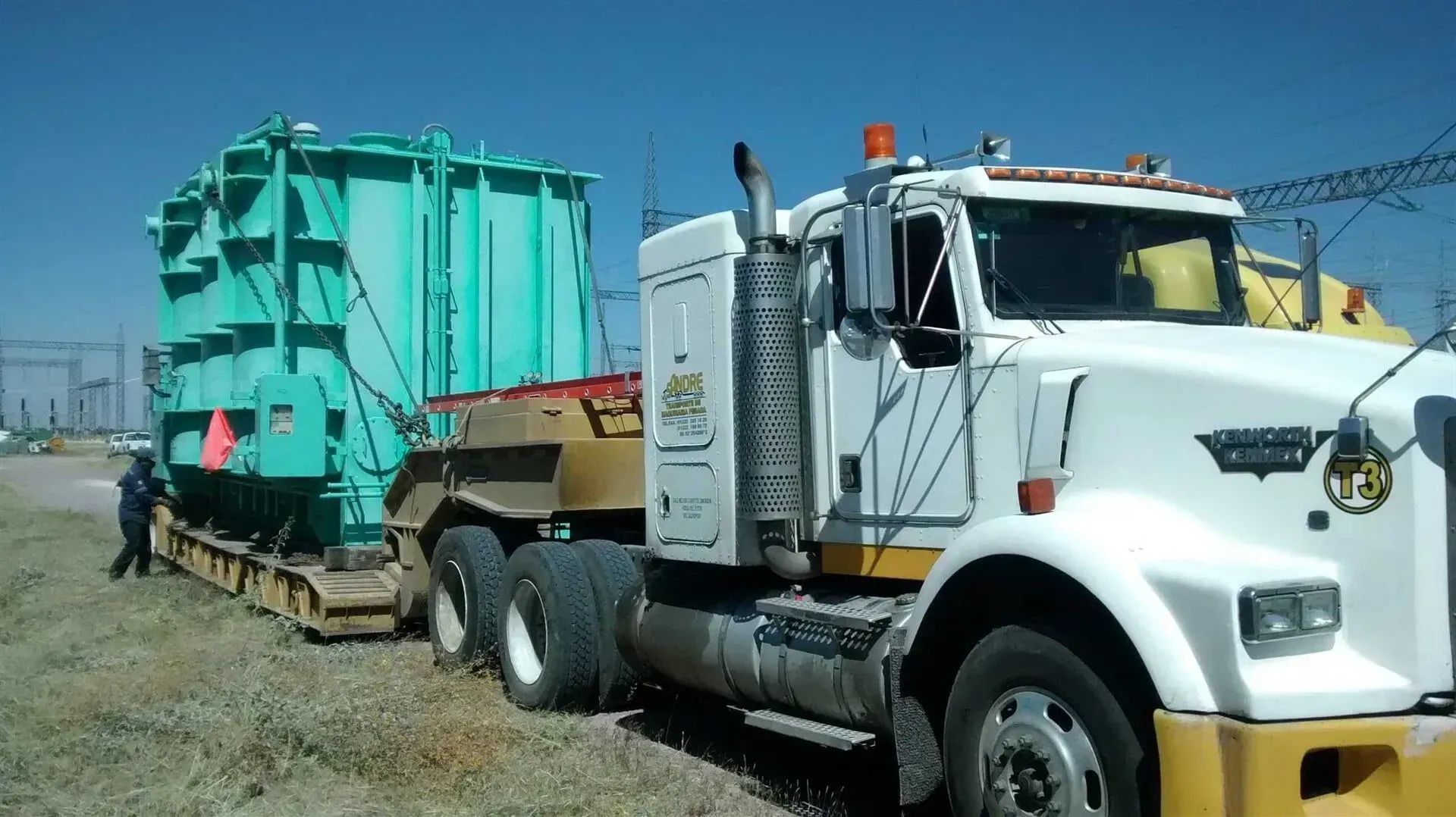 SANDRE TRANSPORTE DE MAQUINARIA 
