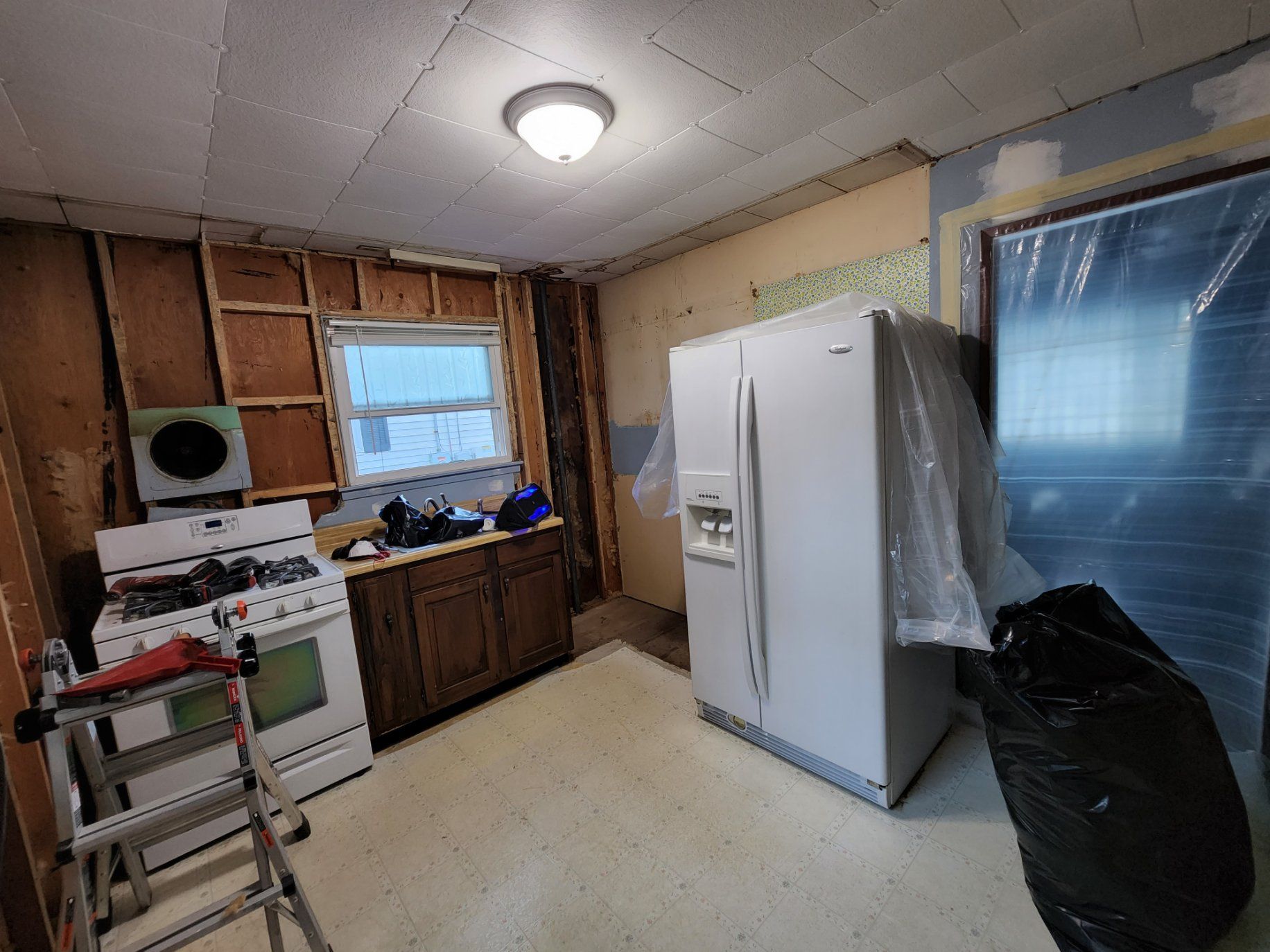 Modern Kitchen Modern Kitchen