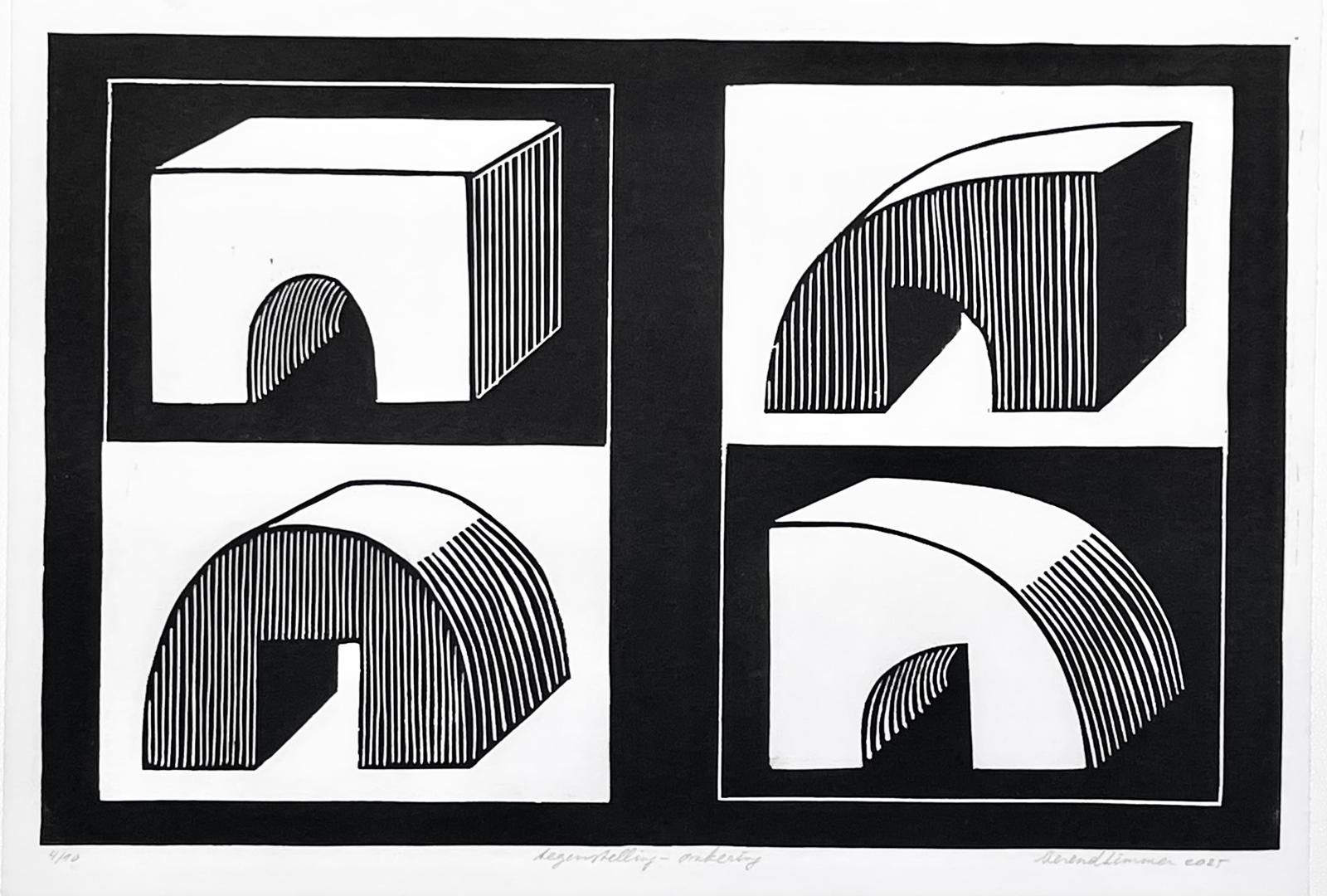Zwart-wit houtsnede van vier abstracte boogvormen.