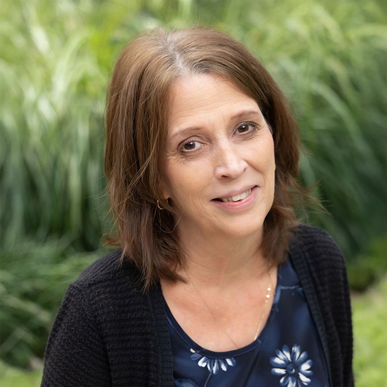 Lisa Tomlinson