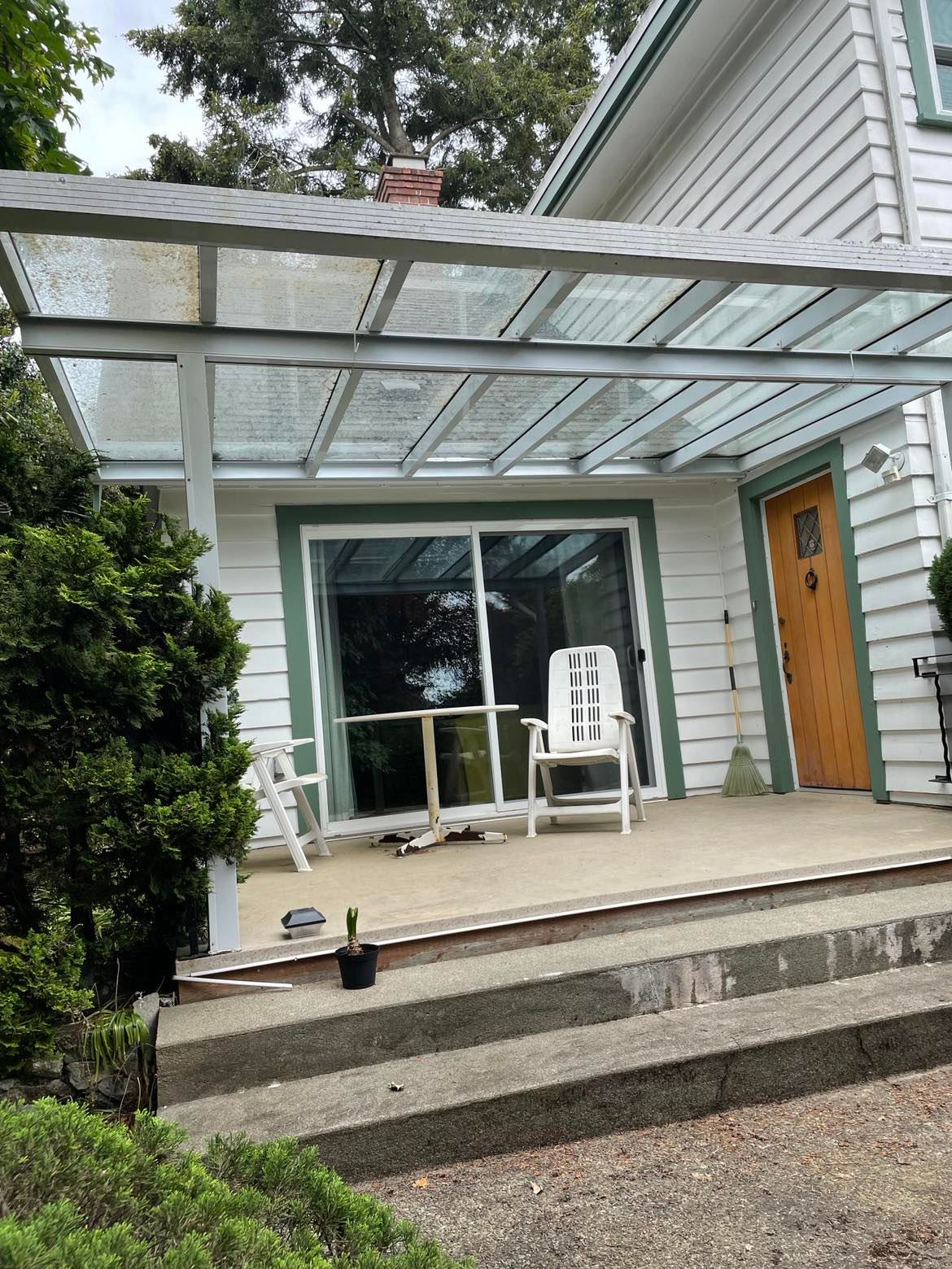 Gutter Cleaning Victoria company services