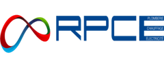 Logo RPC bleu avec une boucle rouge et bleue, et trois petits encadrés d'étiquettes à droite.