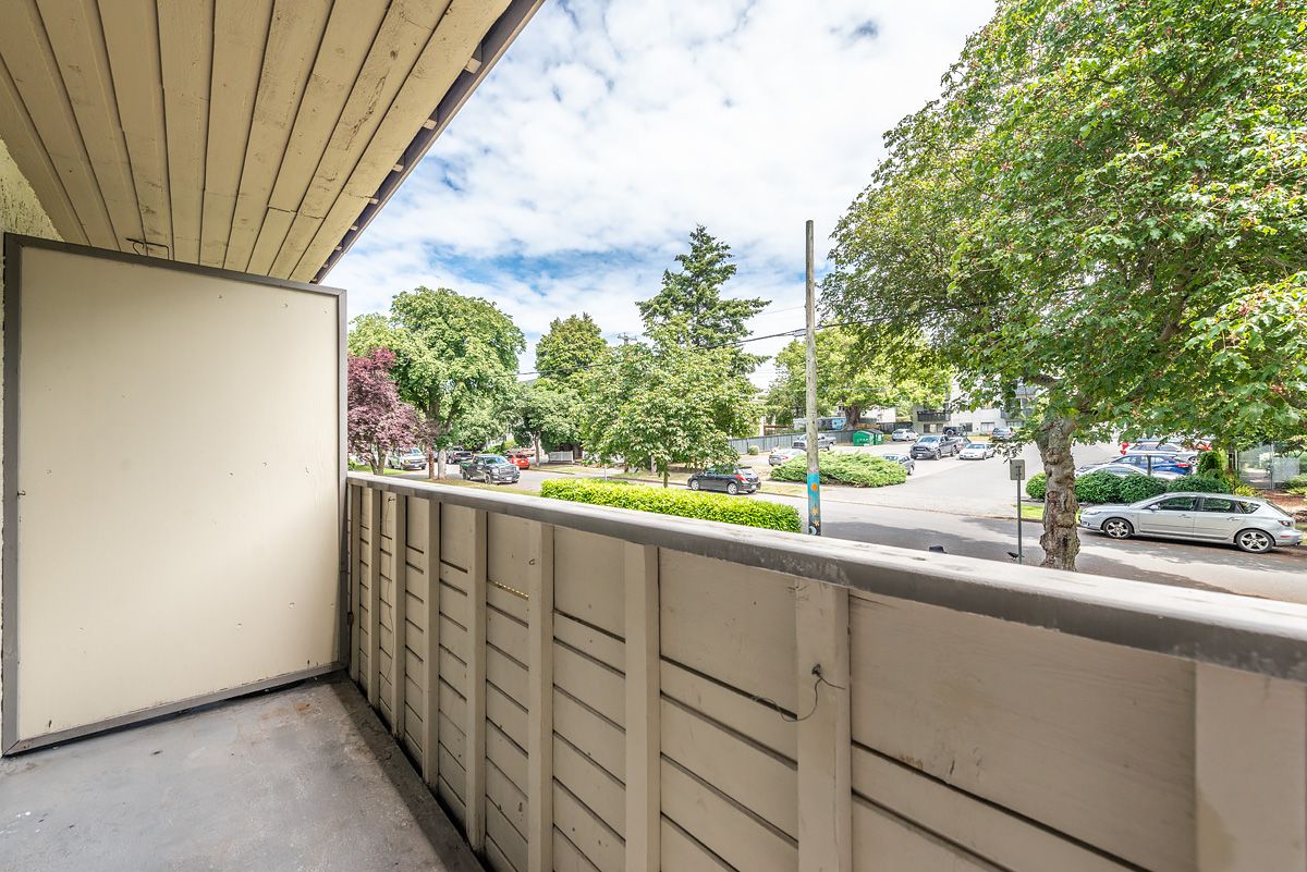 Royal Graham Apartments Gallery