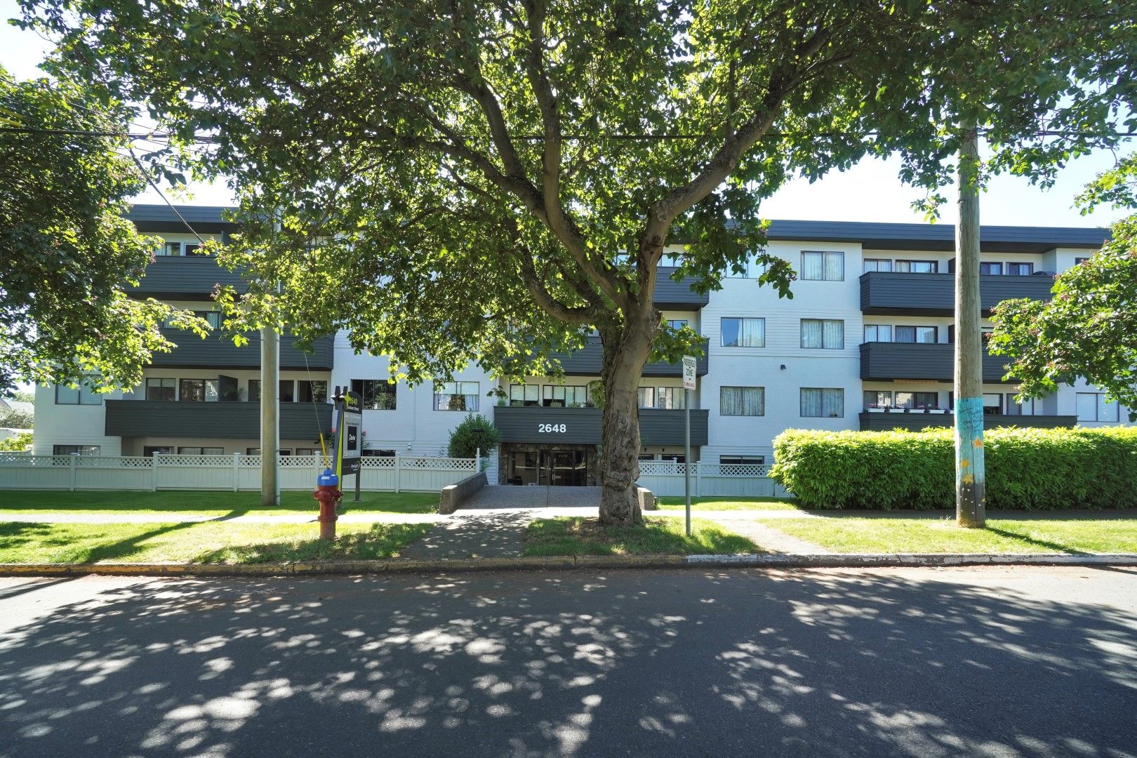 Royal Graham Apartments Gallery