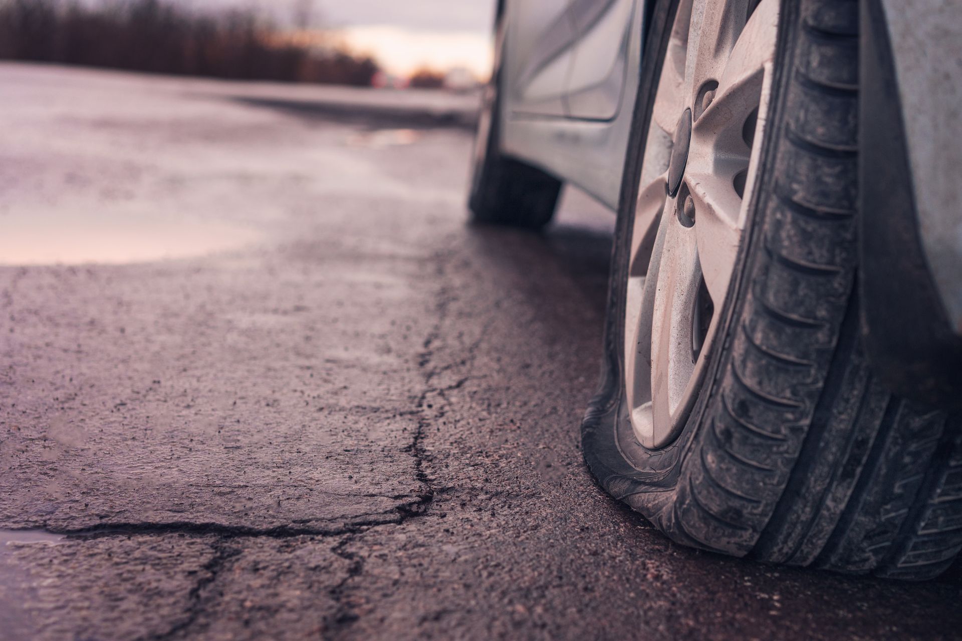 What Happens When You Drive Your Car Too Long With Incorrect Tire Pressure? | Hangar Unlimited Auto 