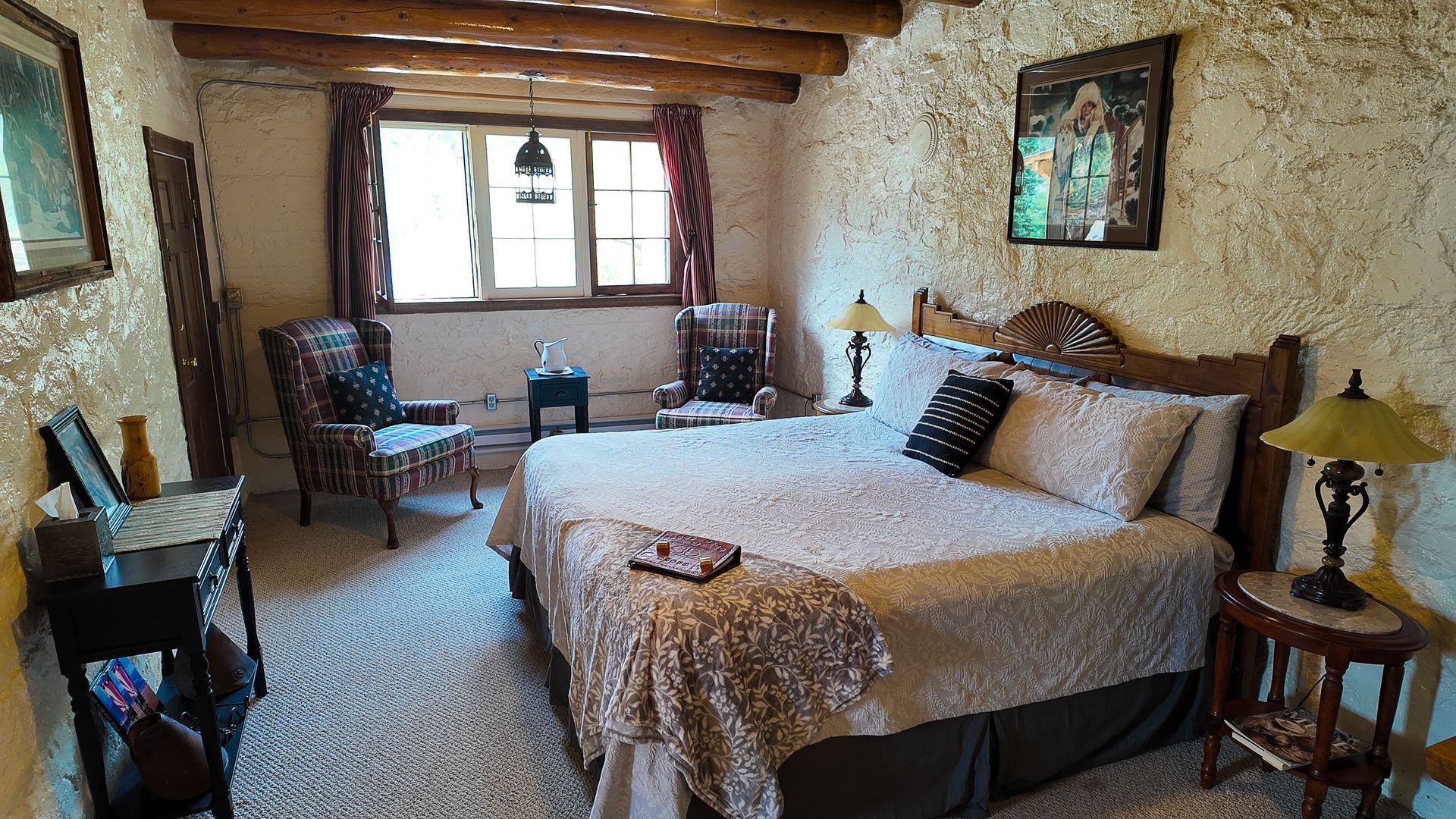 North Fork Ranch Stonehenge Lodge