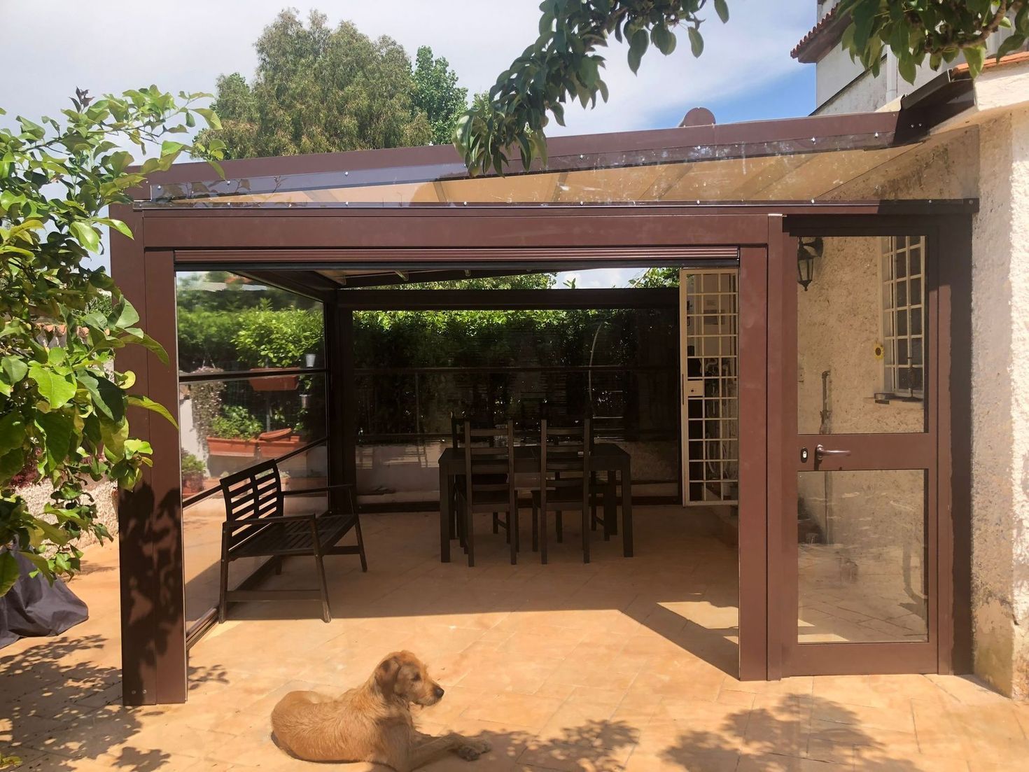 pergola