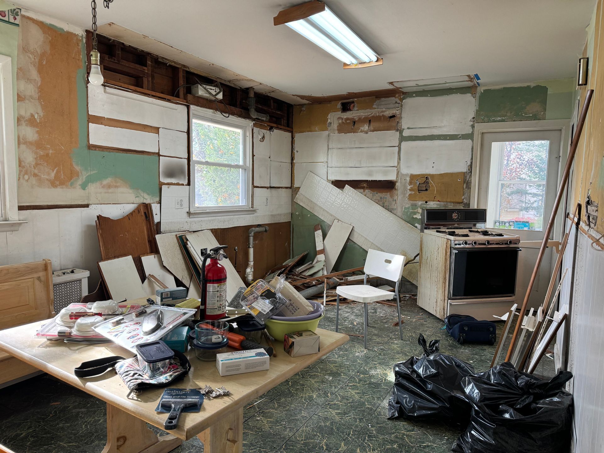 49 Fernwood - Before Image