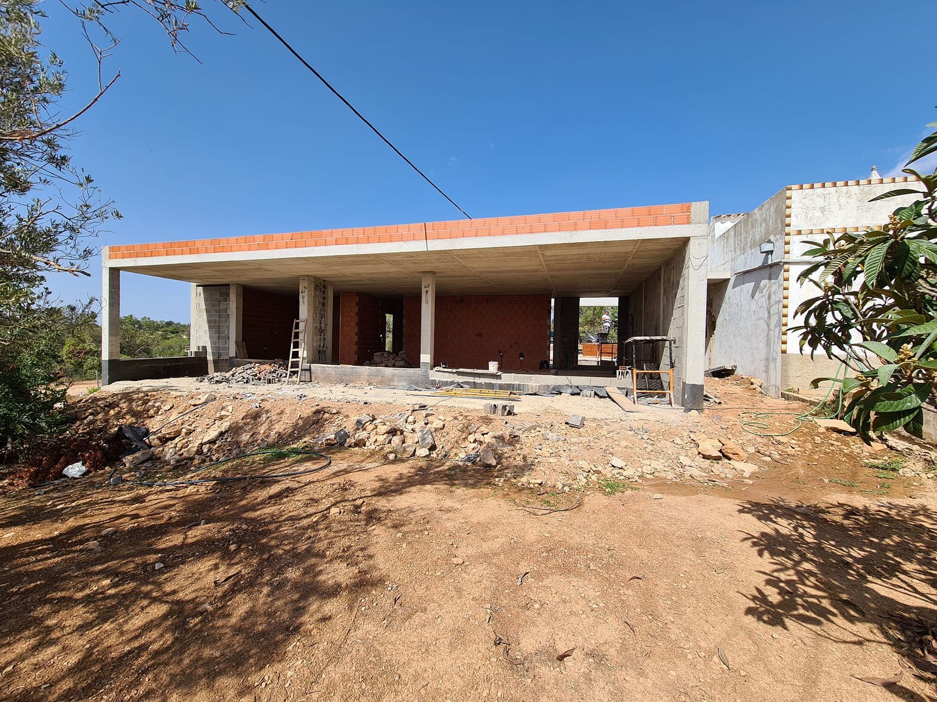 Ampliação e Construção integral Santa Barbara de Nexe - PRO RMR