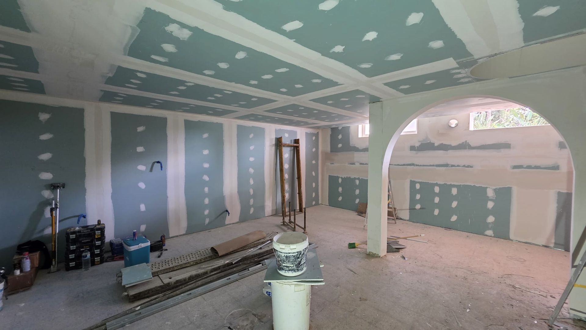 Remodelação de sala de jogos Quarteira — PRO RMR