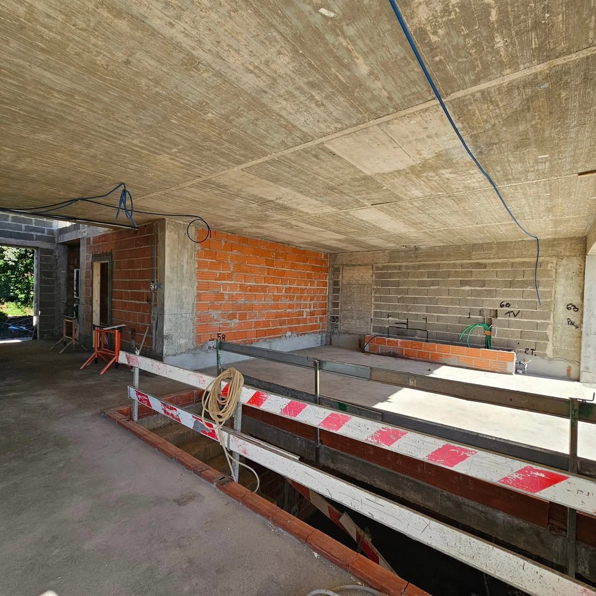 Construção integral Santa Barbara de Nexe  - PRO RMR