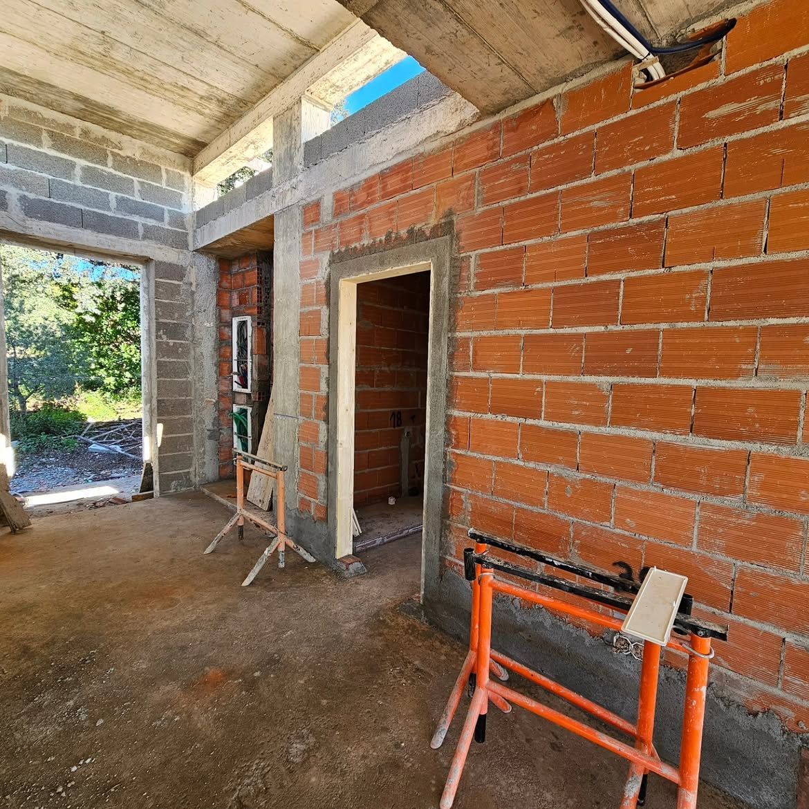 Construção integral Santa Barbara de Nexe  - PRO RMR