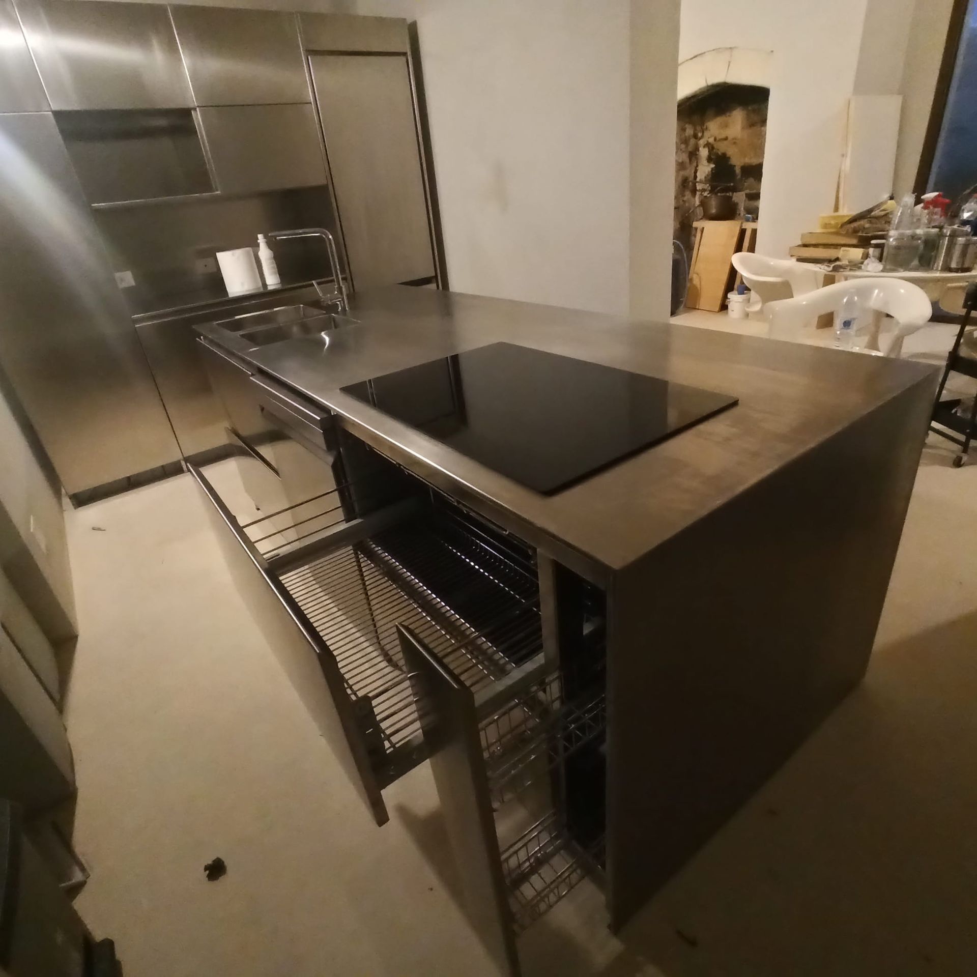lavorazione in acciaio, cucina in acciaio