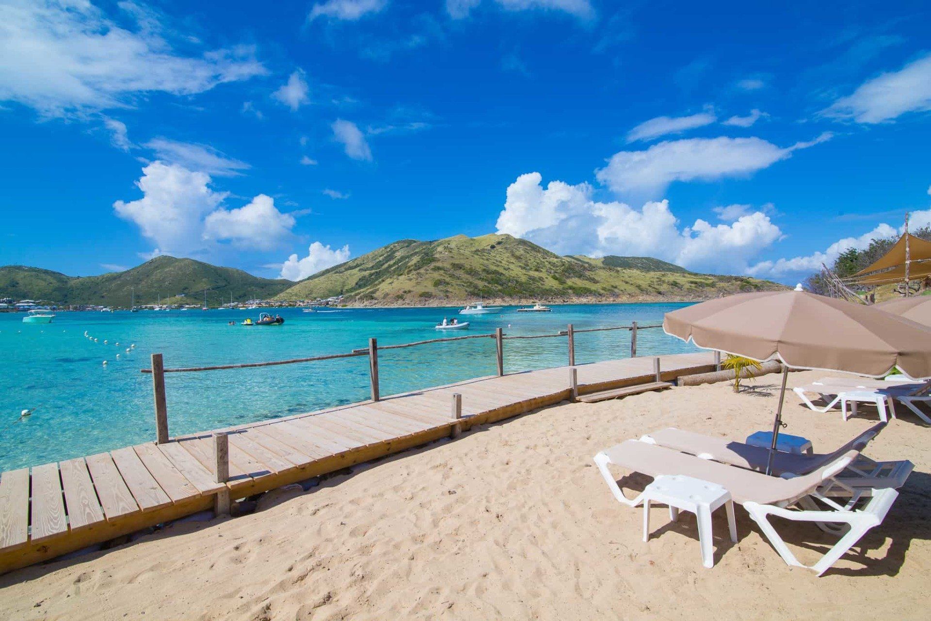 Karibuni restaurant on Pinel Island - St Martin