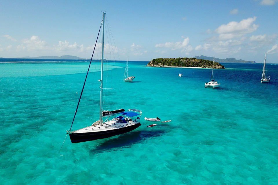 St Martin - Sailboat day cruises in the caribbean sea
