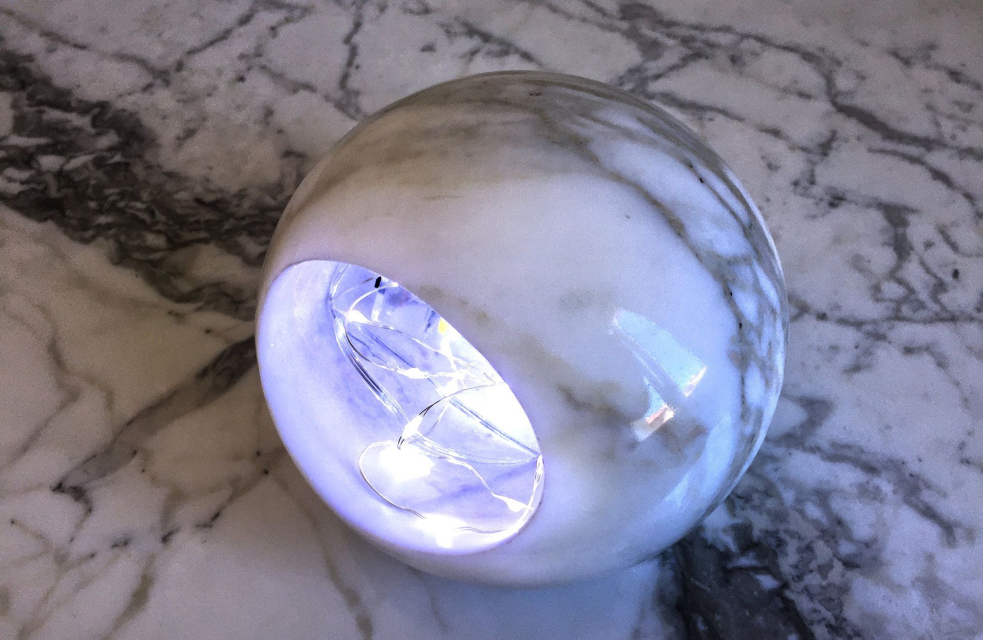 BallBloom Monostudio.design