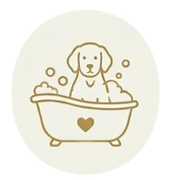 Disegno stilizzato di un cane in una vasca da bagno con bolle e un emblema a forma di cuore, in delicate tonalità beige.