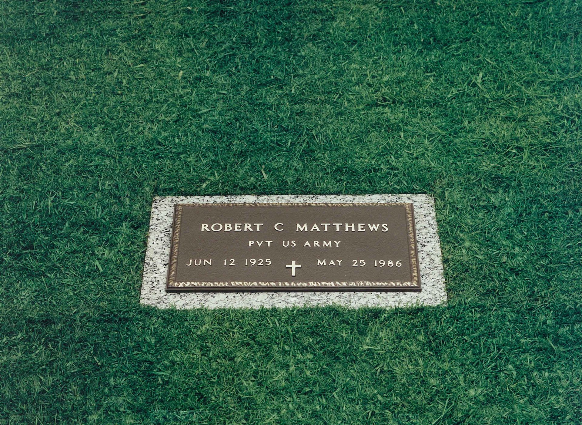 Veteran Burial Memorial in platinum