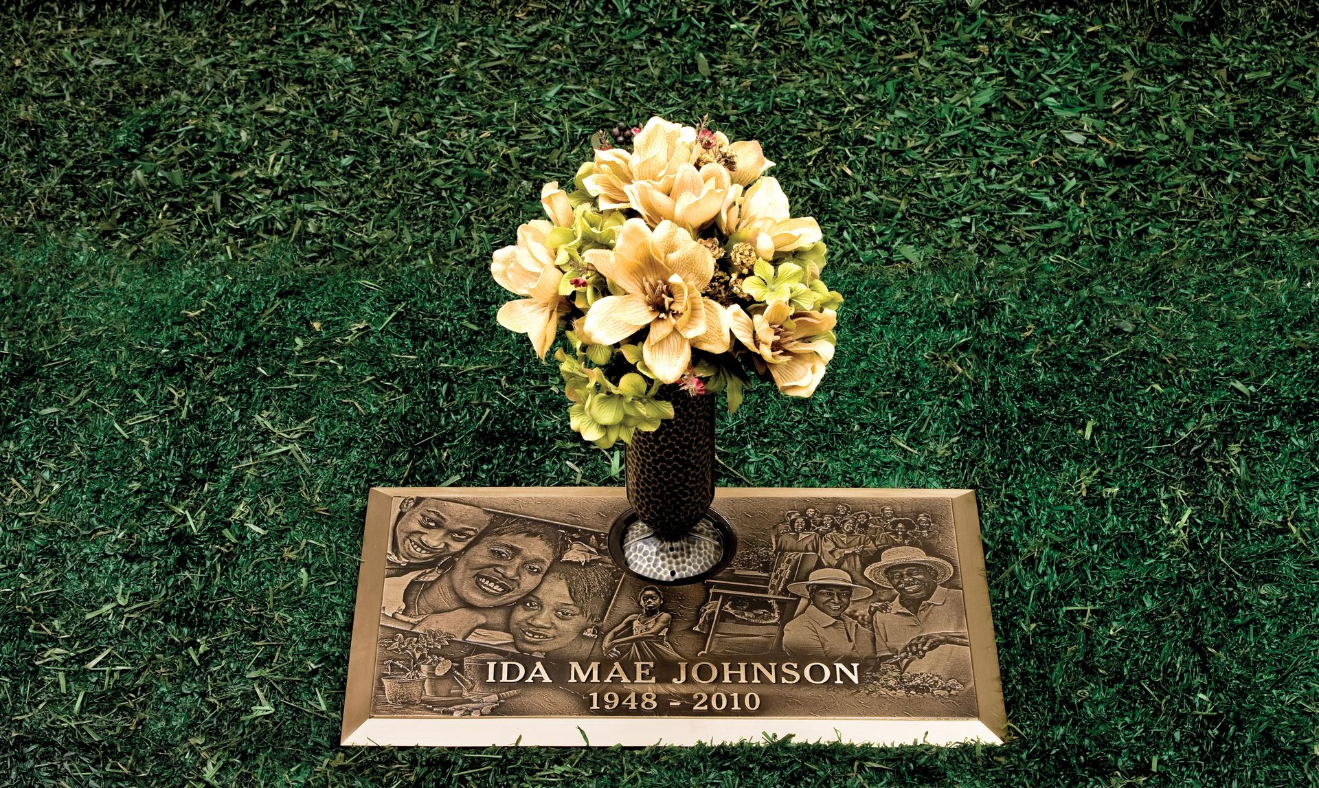 Flat beveled copper grave marker Hiwassee Memorial Gardens in TN