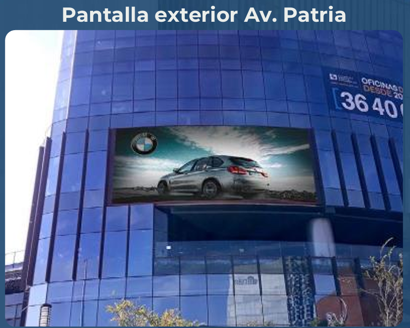 Anuncia tu marca en centros comerciales de Guadalajara. Desde mupis hasta pantallas LED.