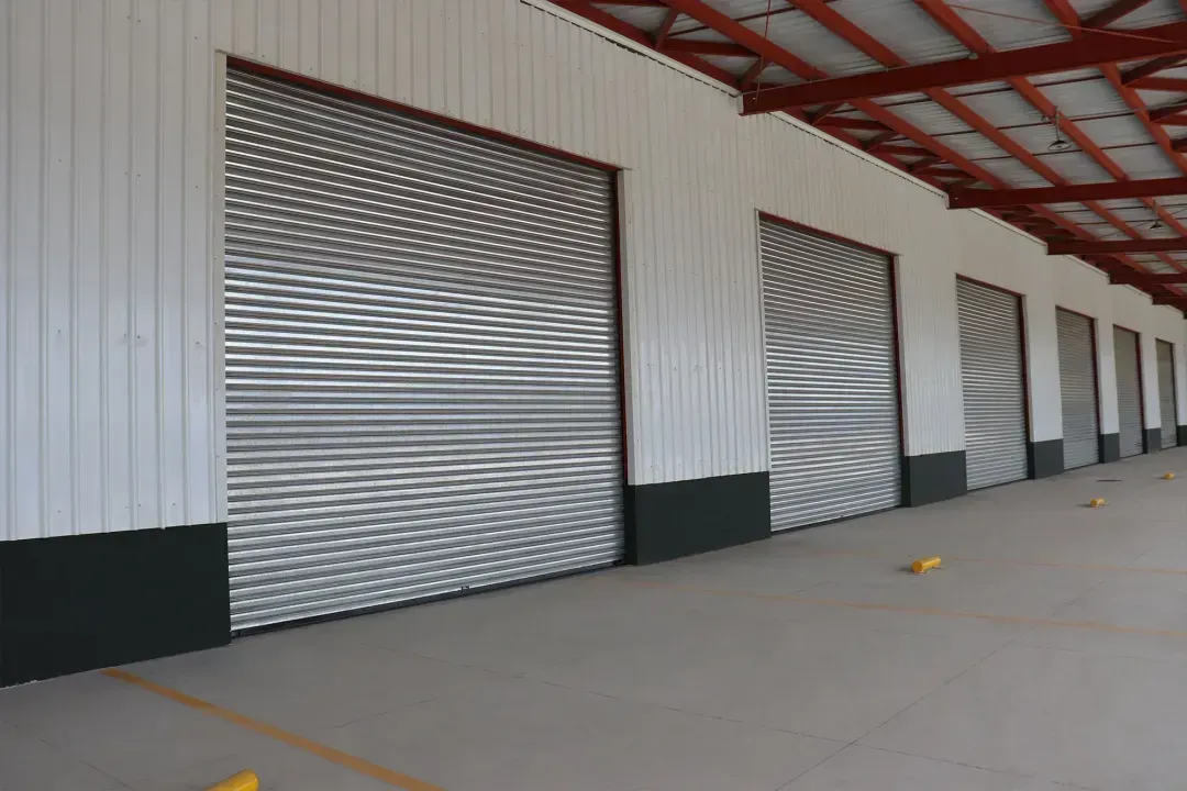 Cortinas Met&aacute;licas