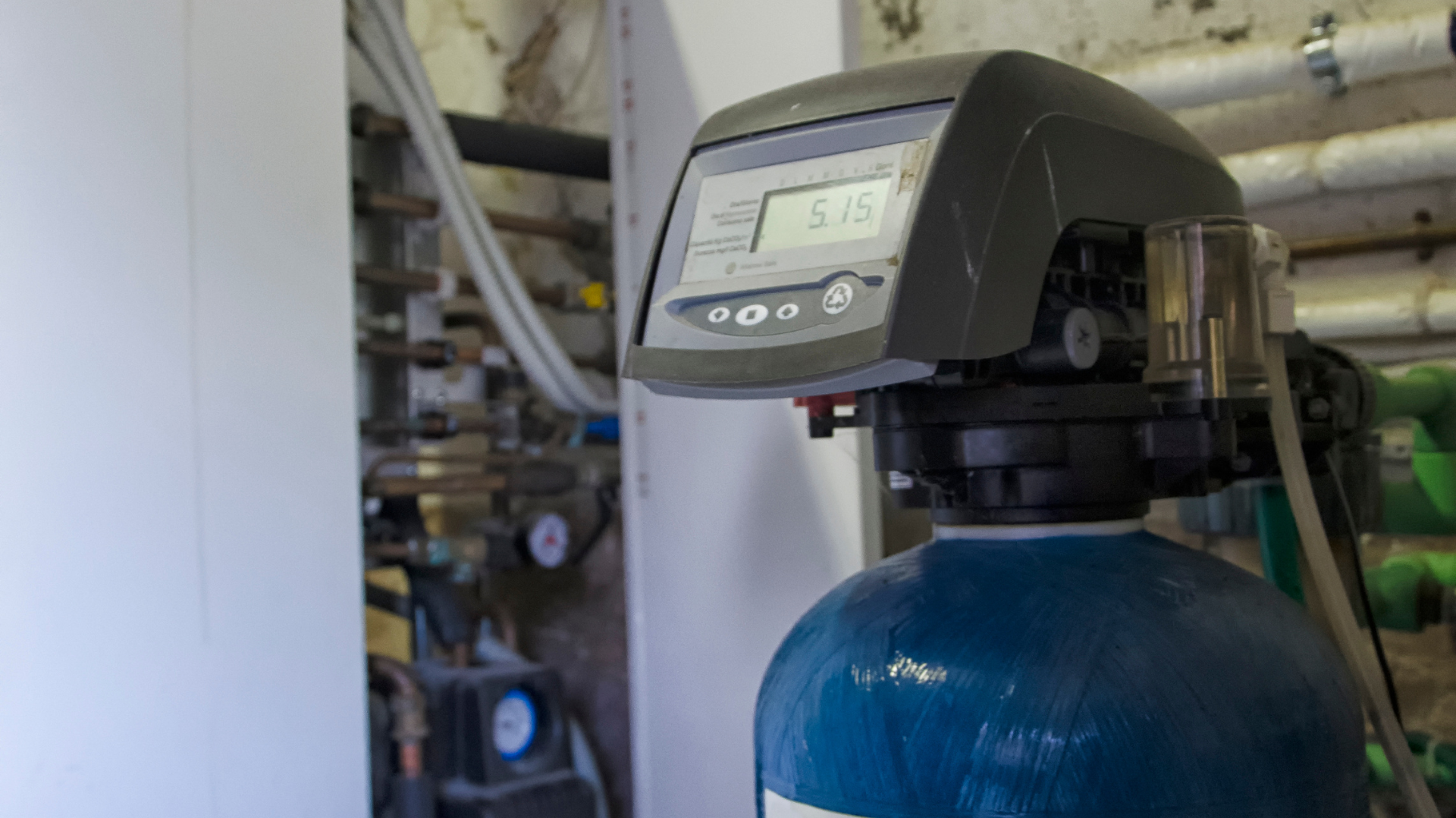 A close up of a water filter in a room.