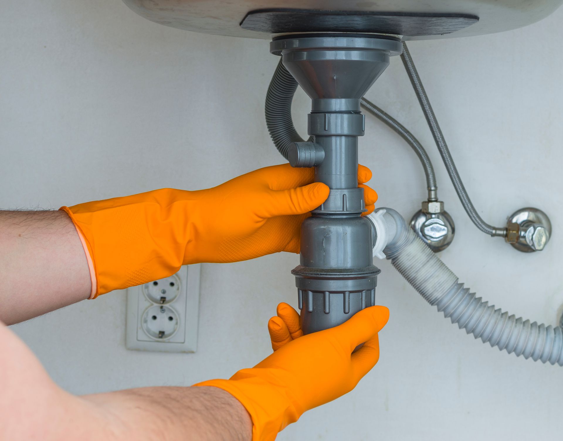 plumber in Fowlerville, MI