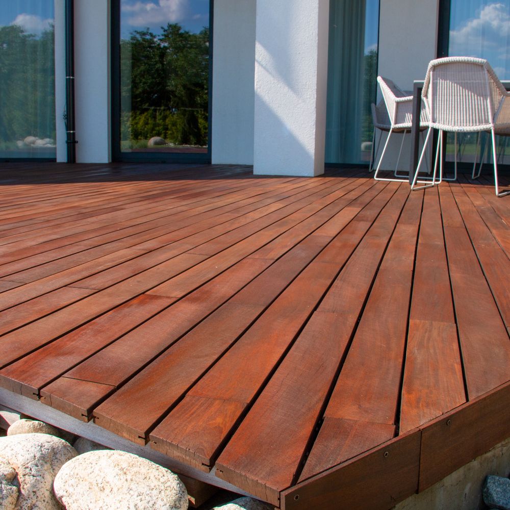 Nice and Clean Wooden Deck Nice and Clean Wooden Deck