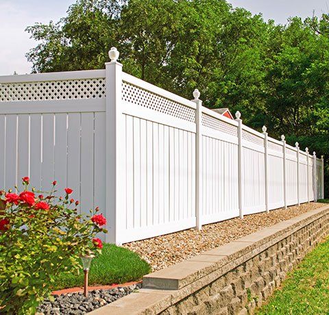 White Vinyl Fence | Roy, UT | Pro -Link Fence Company White Vinyl Fence | Roy, UT | Pro -Link Fence Company