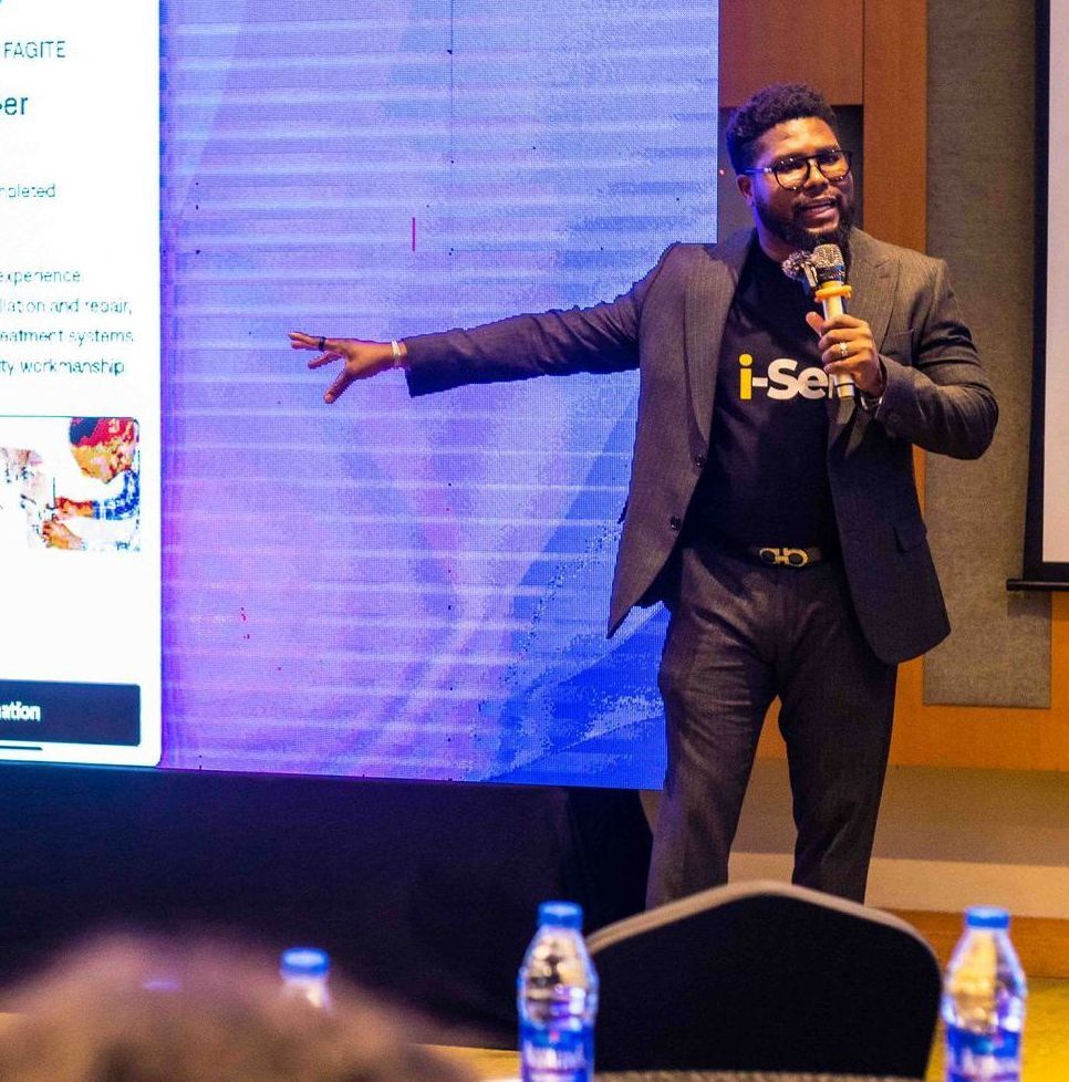 Michael O. Olamide also known as Enny Praise is a Music Minister, Pastor  and an IT Professional. The CEO & Founder of  HBG Technologies LTD., developers of  i-SERV App for Nigeria
