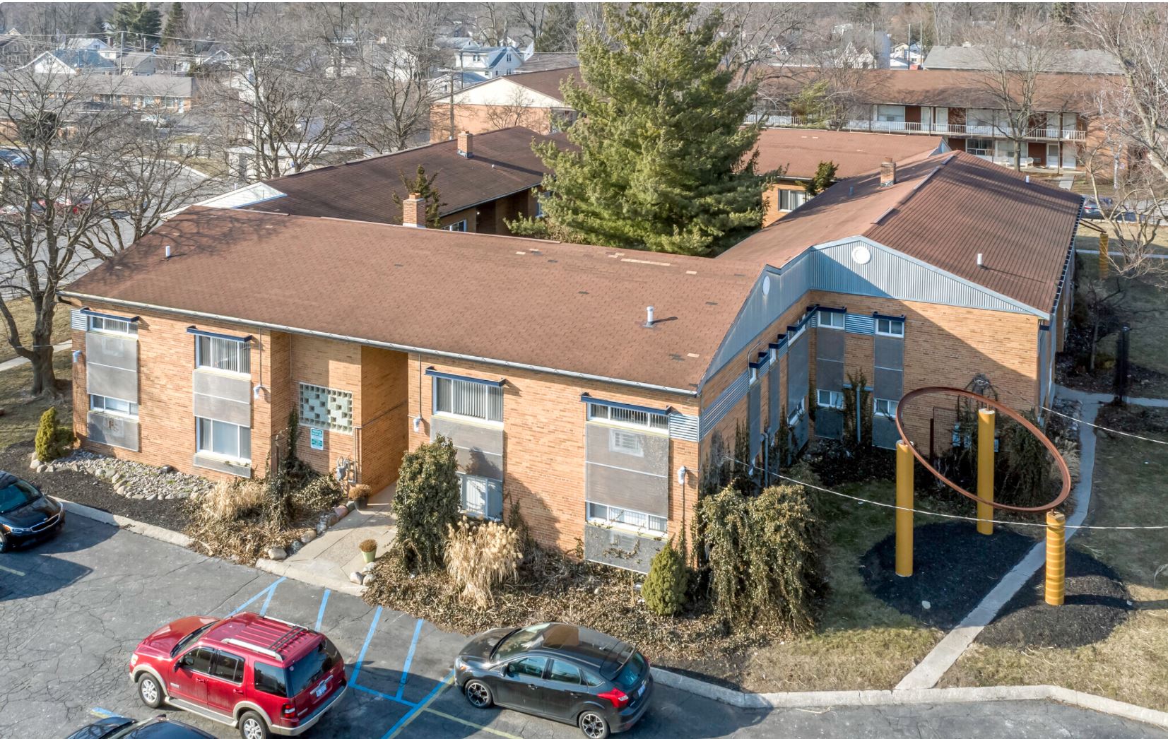 Walnut Manor Apartments