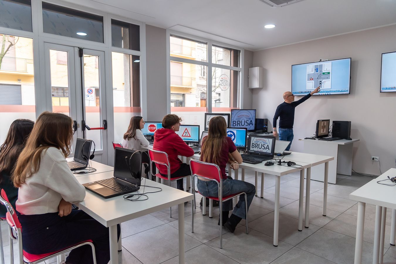 Aule Autoscuola Brusa