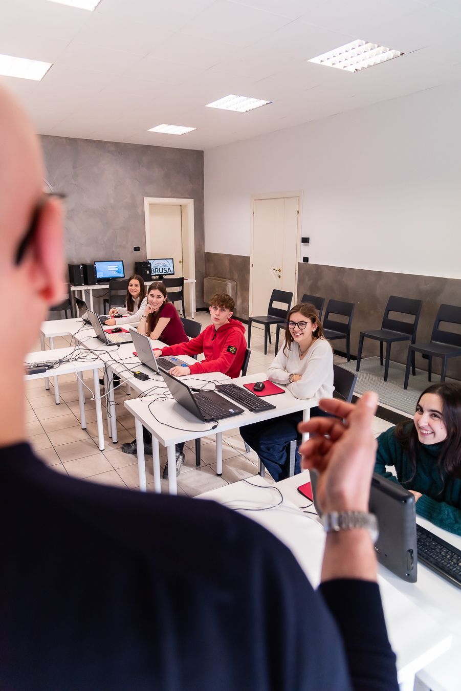 Aule Autoscuola Brusa