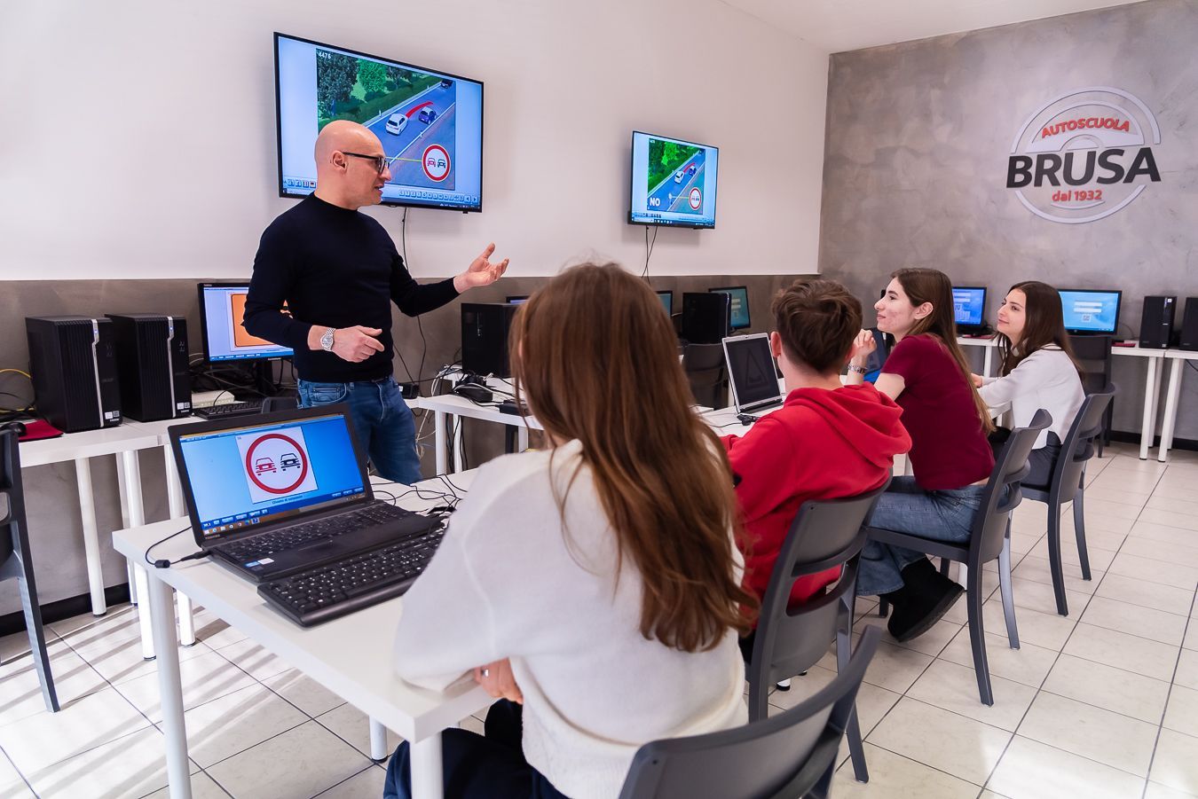 Aule Autoscuola Brusa