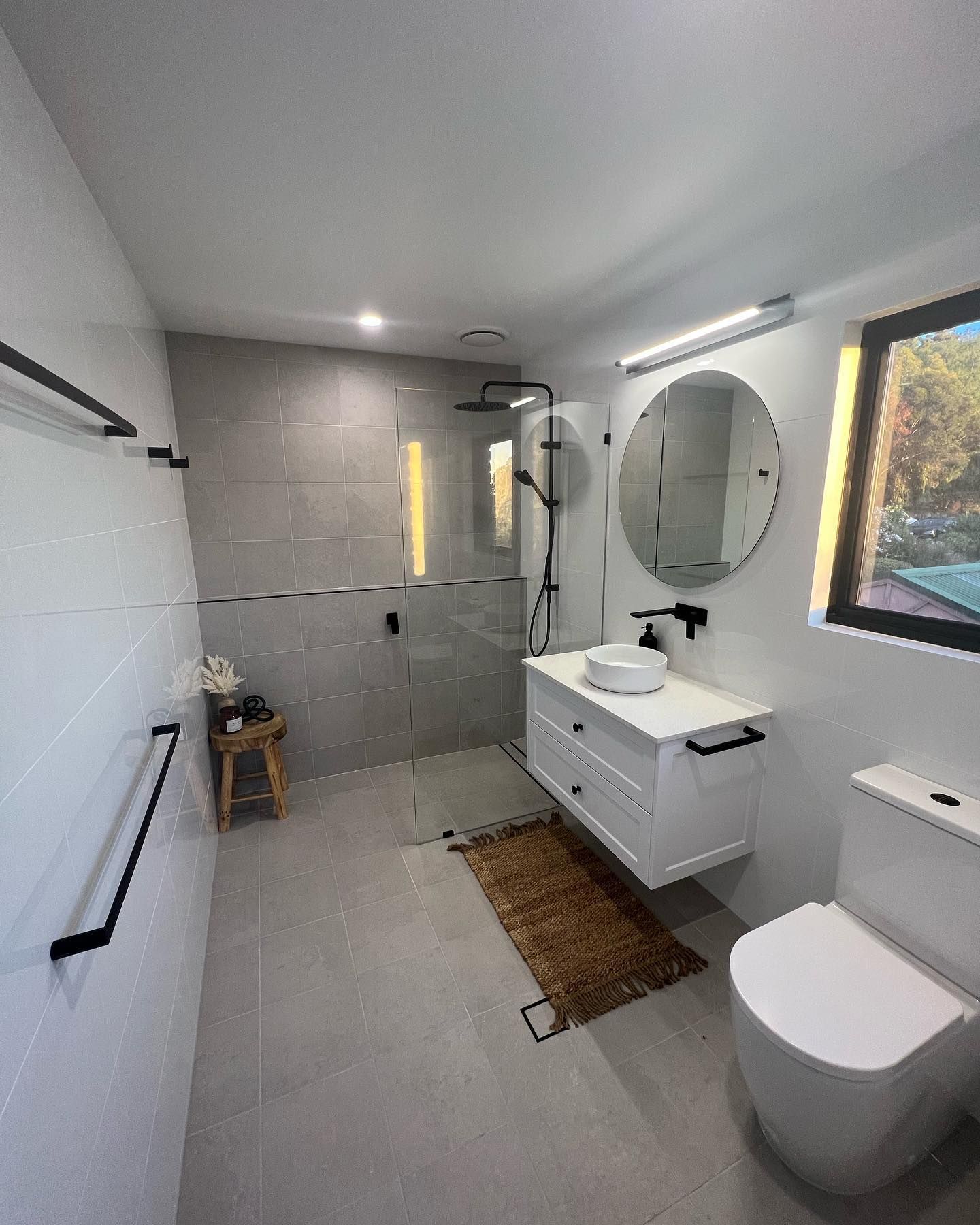 Bathroom Renovations in Wagga Wagga | Hamilton Building