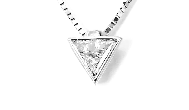 Cattelan - diamante triangolo e oro bianco 750