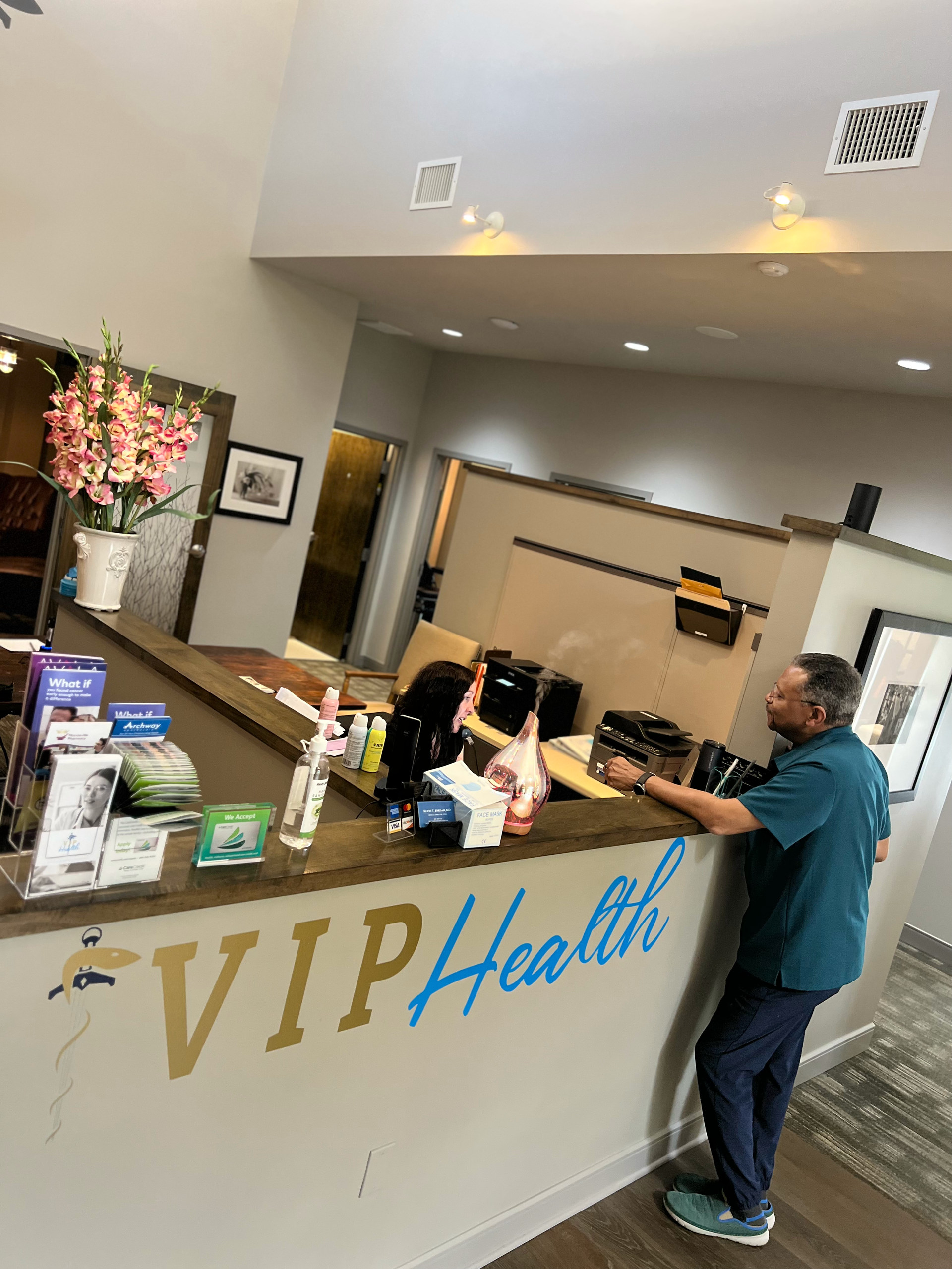 Shaking Hands with the Doctor — Mandeville, LA — VIP Health