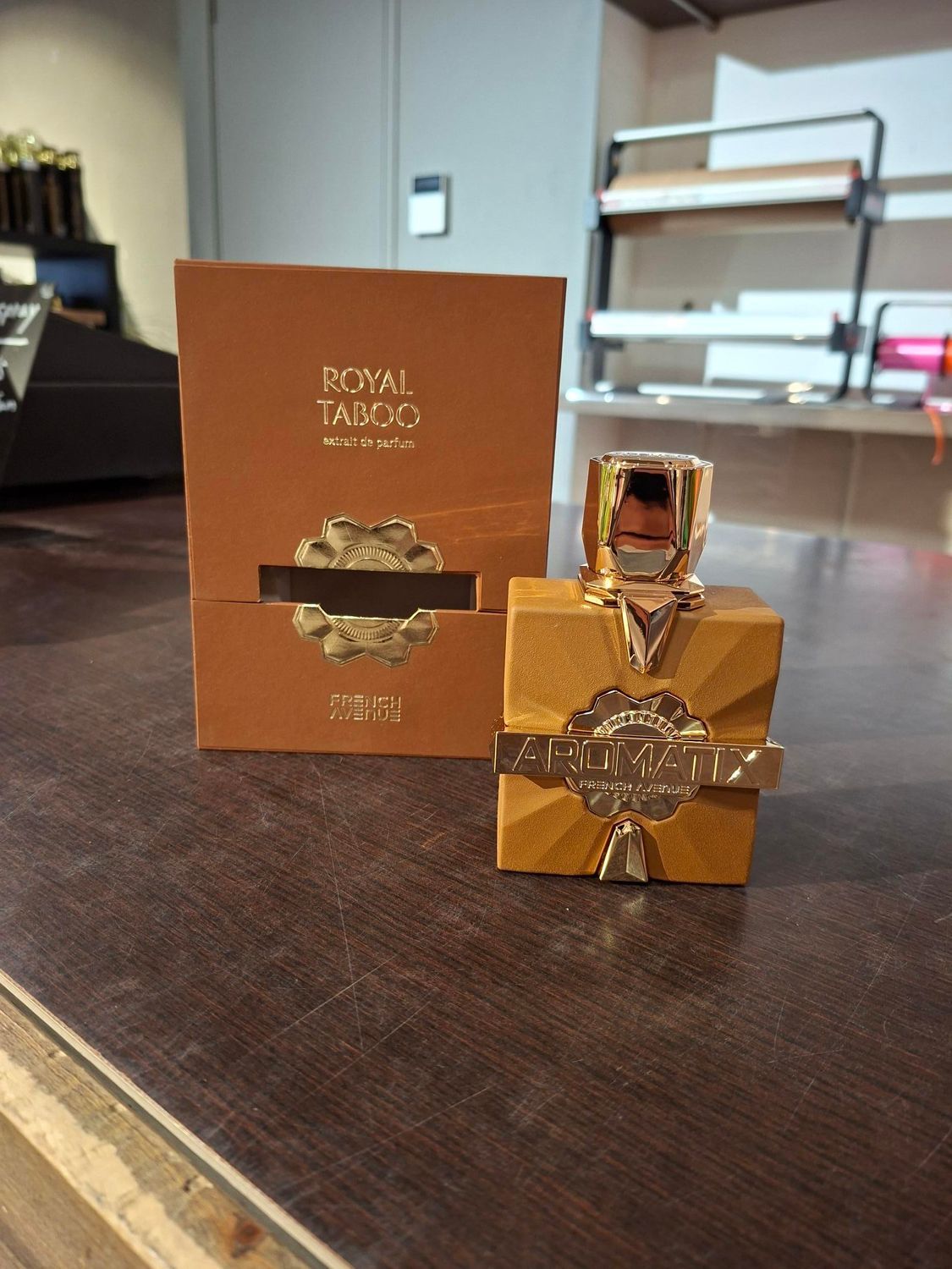 French Avenue X Aromatix Royal Taboo