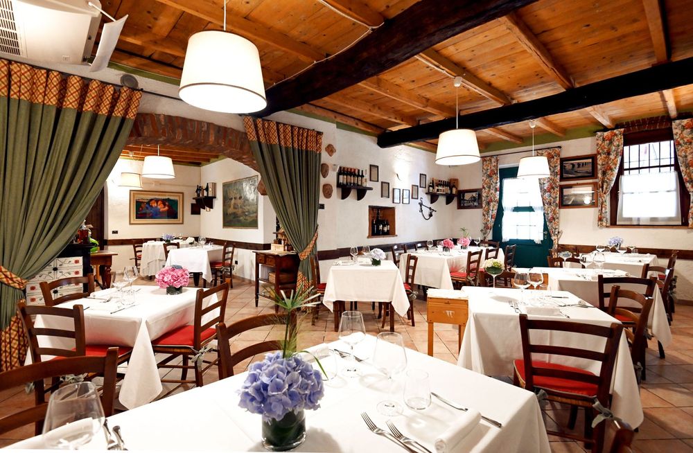 Da Carla Trattoria with Inn in Molino d'Isella, Gambolò, Vigevano, Pavia province