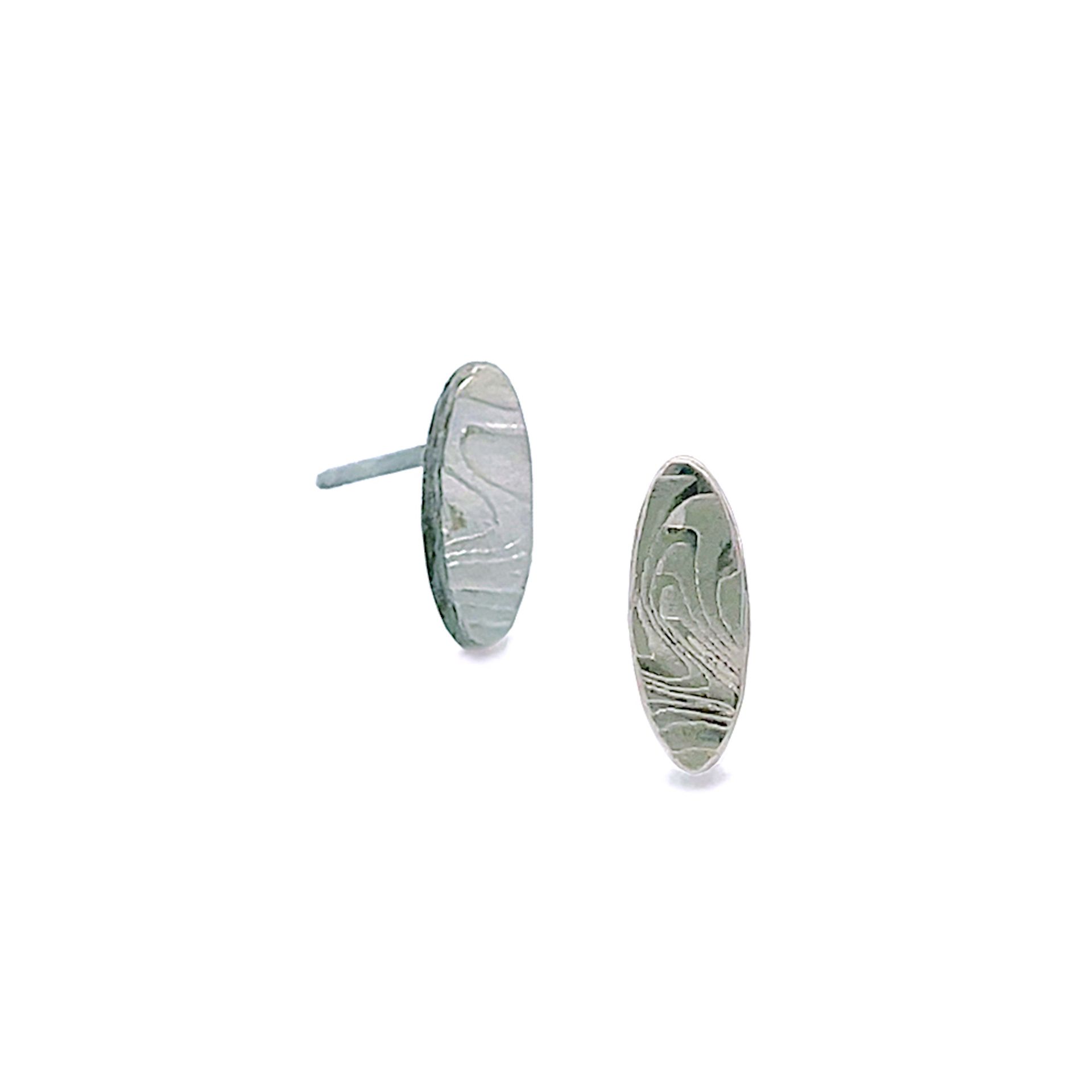 Damascus Stud - Oval
