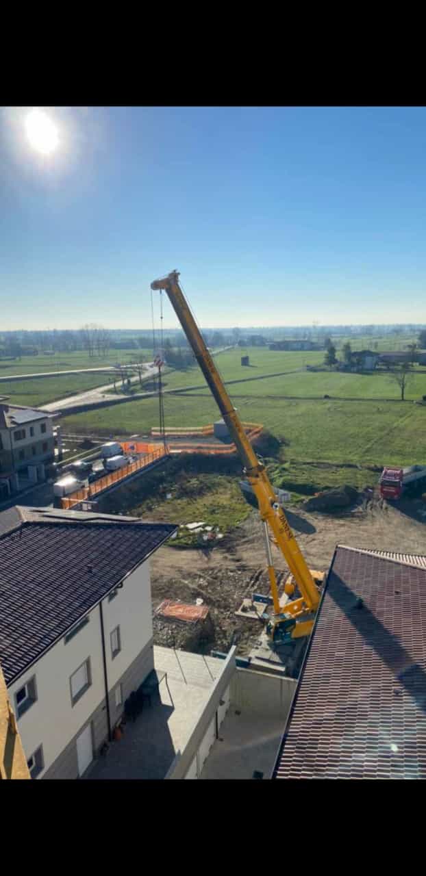 220 ton demag