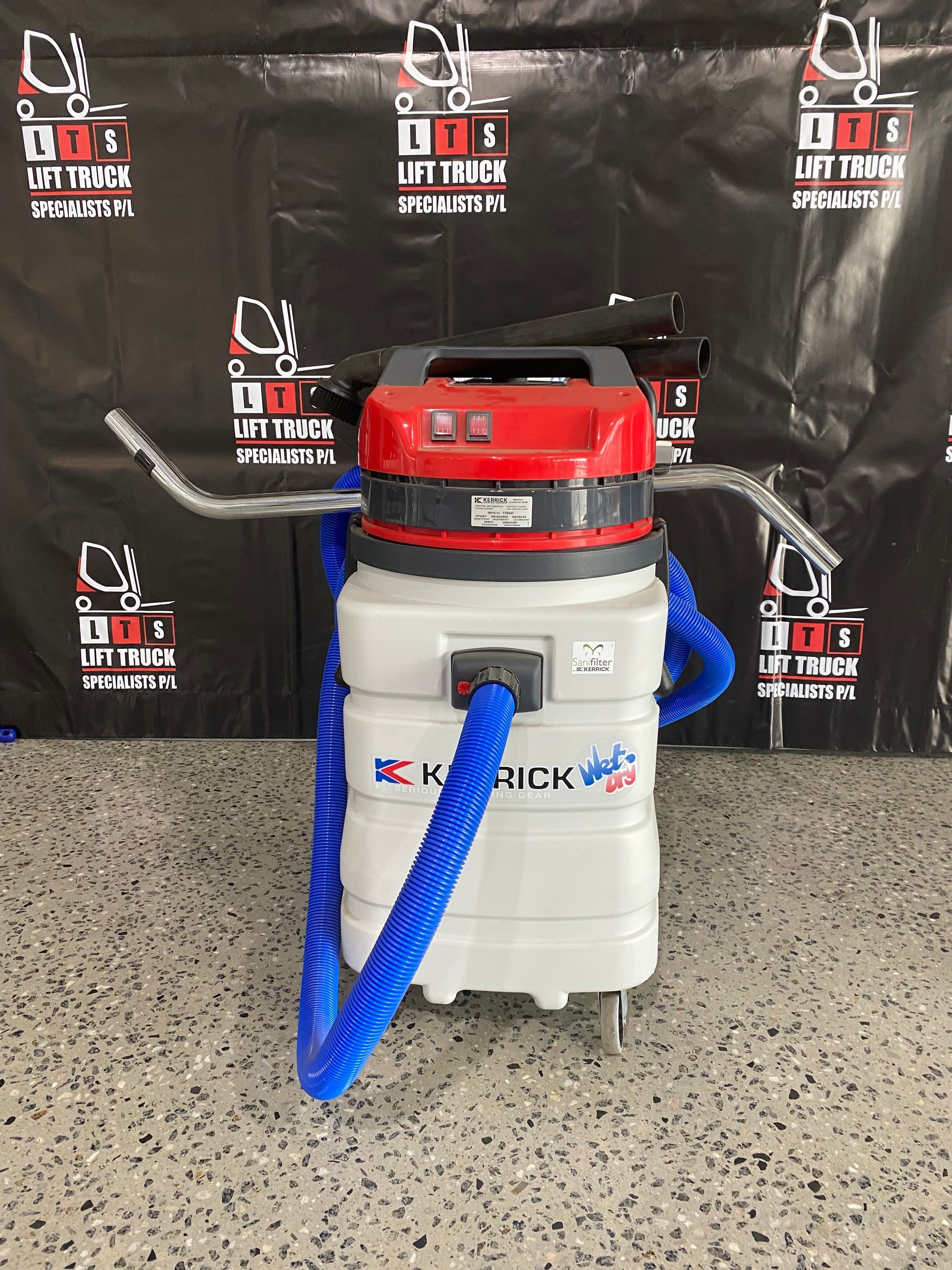 Wet/Dry Industrial Vacuum