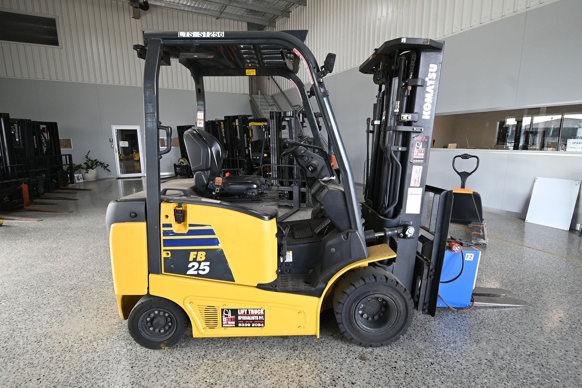 Komatsu 2.5 Tonne Electric