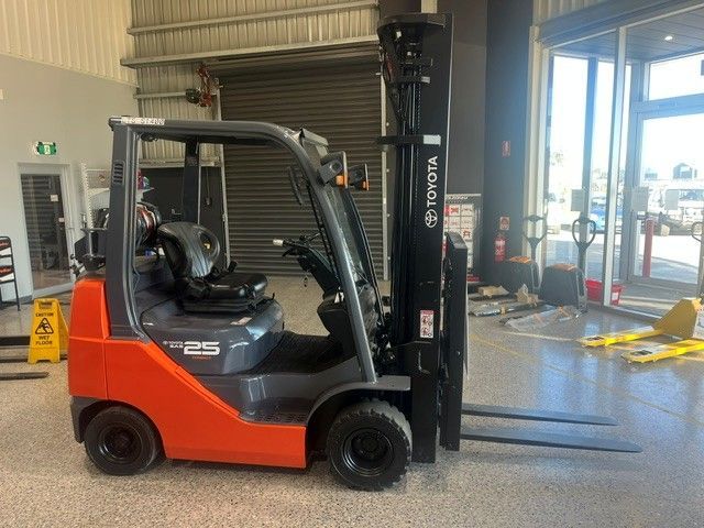 Toyota 2.5 Tonne Compact LPG