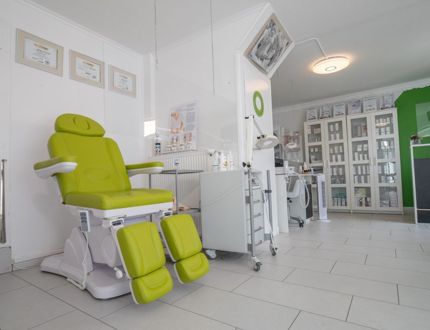 Double Chin in Korea: Liposuction, Injections or Lifting?