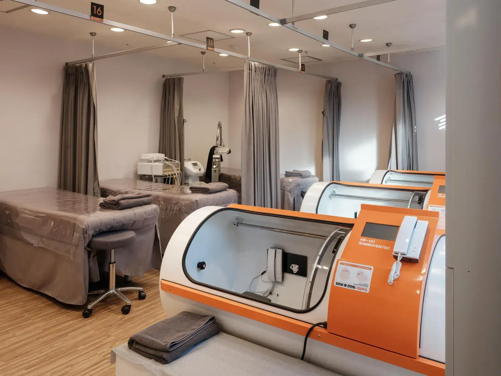 Orange Care post-treatment care room at 365mc