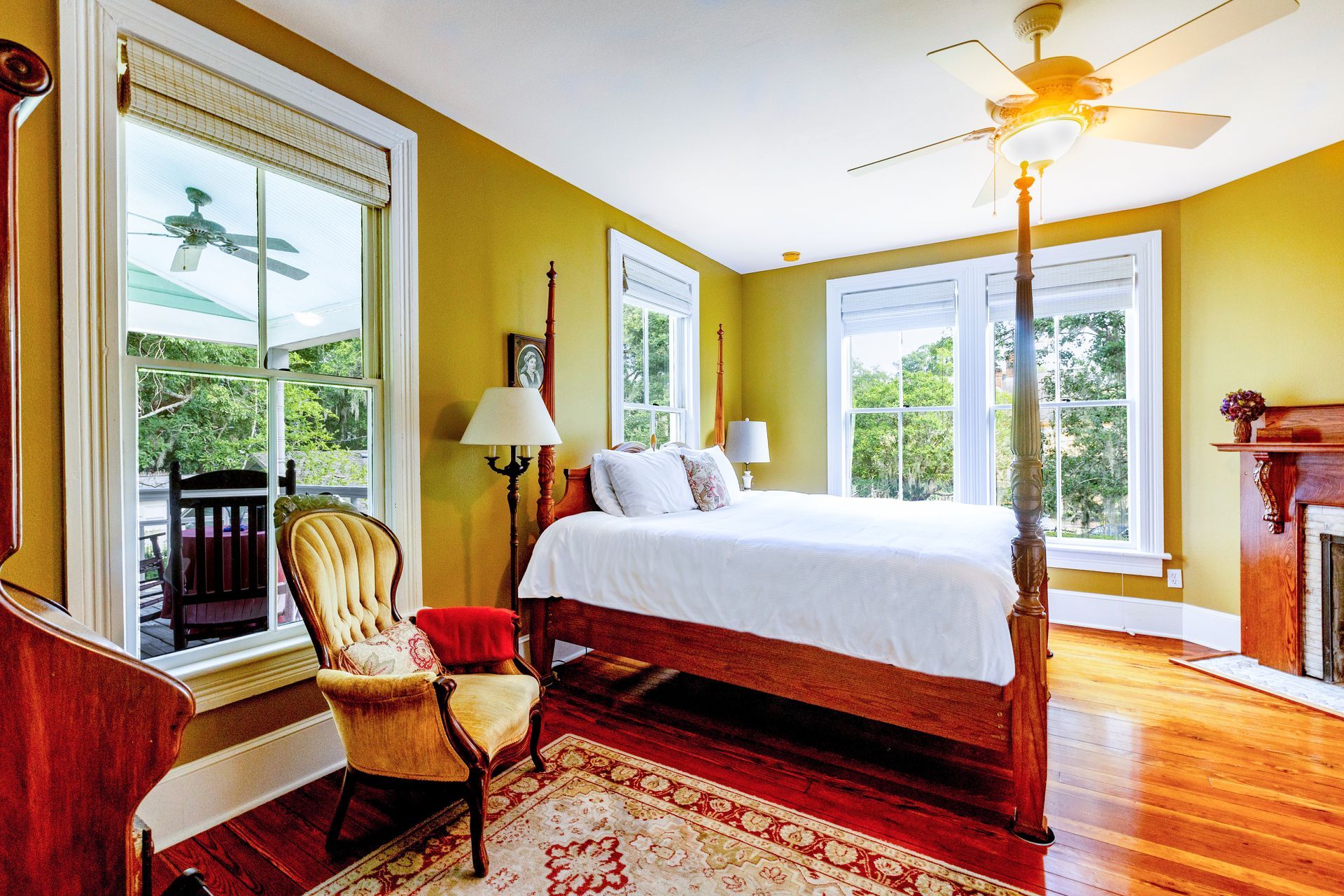 The beautiful Camellia Rose Inn - the best hotel in Gainesville, FL.